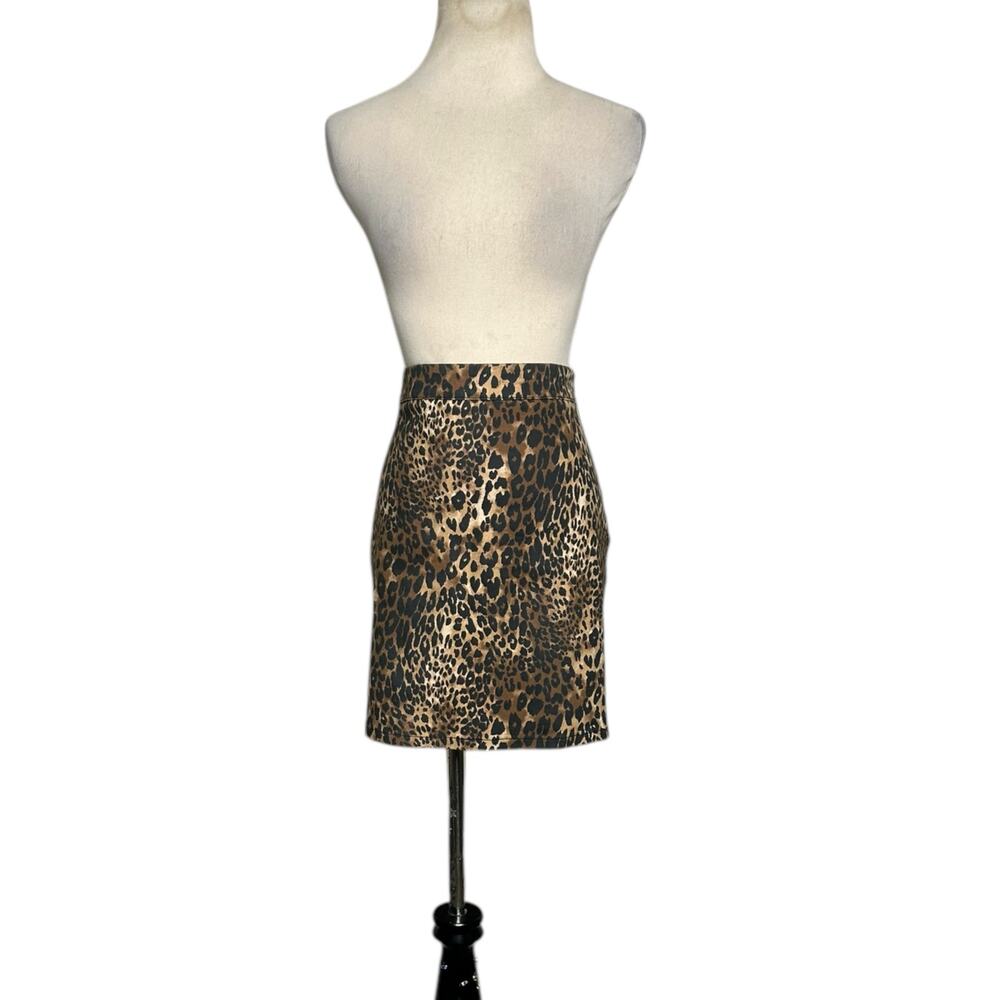 Forever 21 brown animal print mini skirt size Large